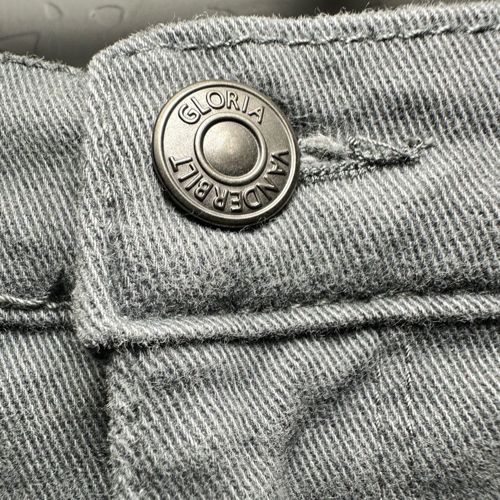 Gloria Vanderbilt Amanda Pants, Gray, Size 18, Like New Condition - Picture 3 of 6